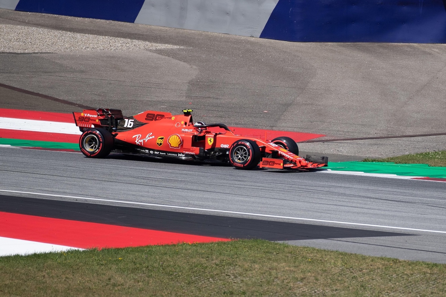 f1-ferrari2